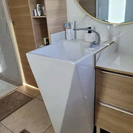 Perpignan Location A La Semaine Climatisee 4 Personnes Dom wakacyjny
