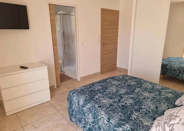 Perpignan Location A La Semaine Climatisee 4 Personnes Dom wakacyjny *